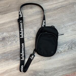 lululemon athletica Black Belt Bag